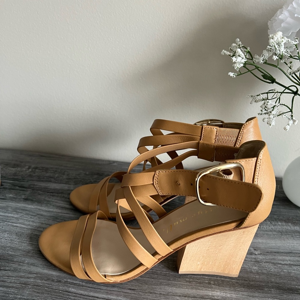 Bettye Mullet Wooden Heel